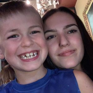 Meet your Posher, Ana